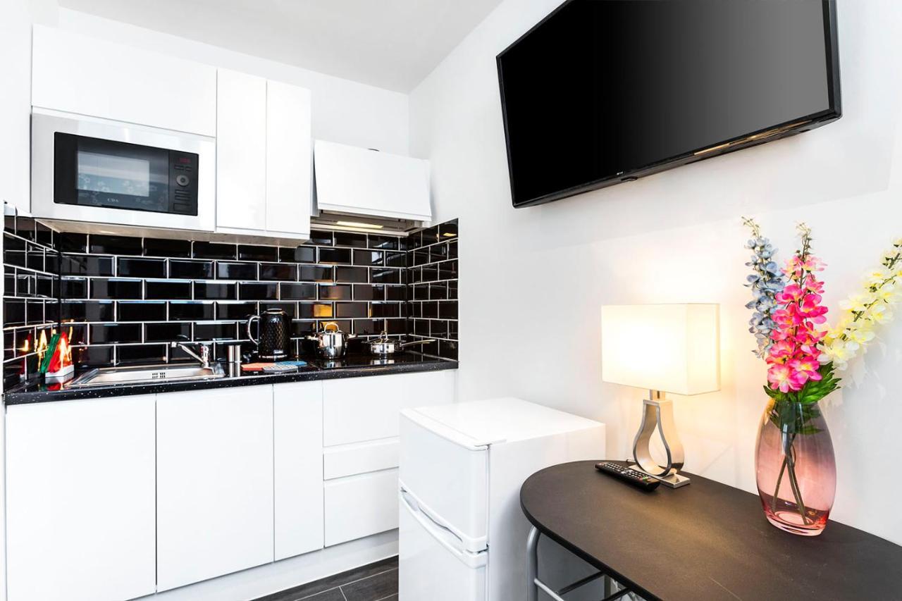 Oyo Orchid Apartments Илфорд Экстерьер фото
