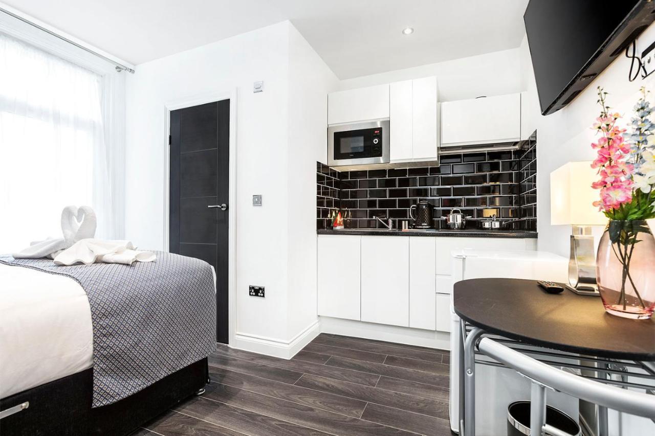 Oyo Orchid Apartments Илфорд Экстерьер фото