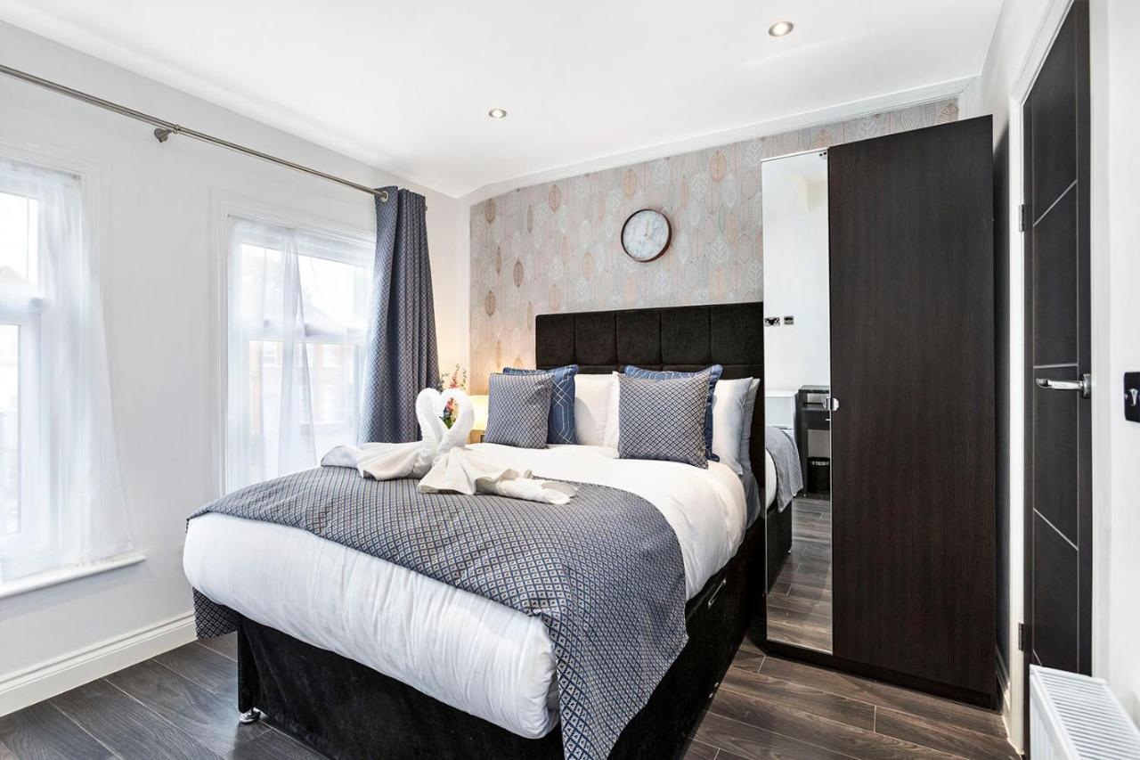 Oyo Orchid Apartments Илфорд Экстерьер фото