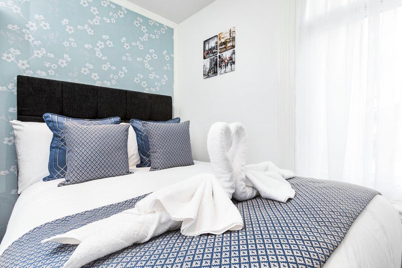 Oyo Orchid Apartments Илфорд Экстерьер фото