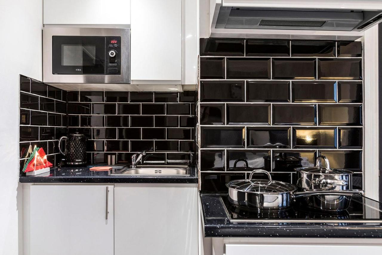 Oyo Orchid Apartments Илфорд Экстерьер фото