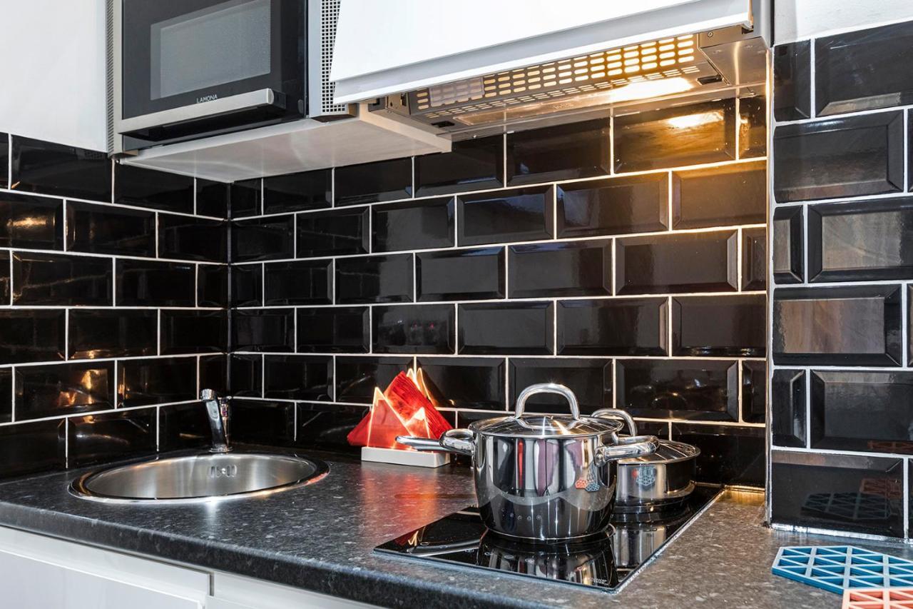 Oyo Orchid Apartments Илфорд Экстерьер фото