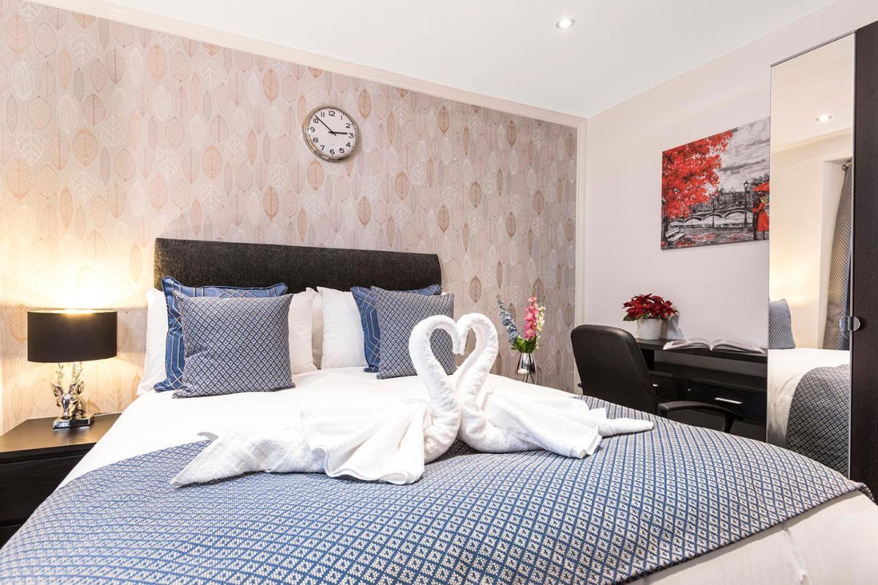 Oyo Orchid Apartments Илфорд Экстерьер фото