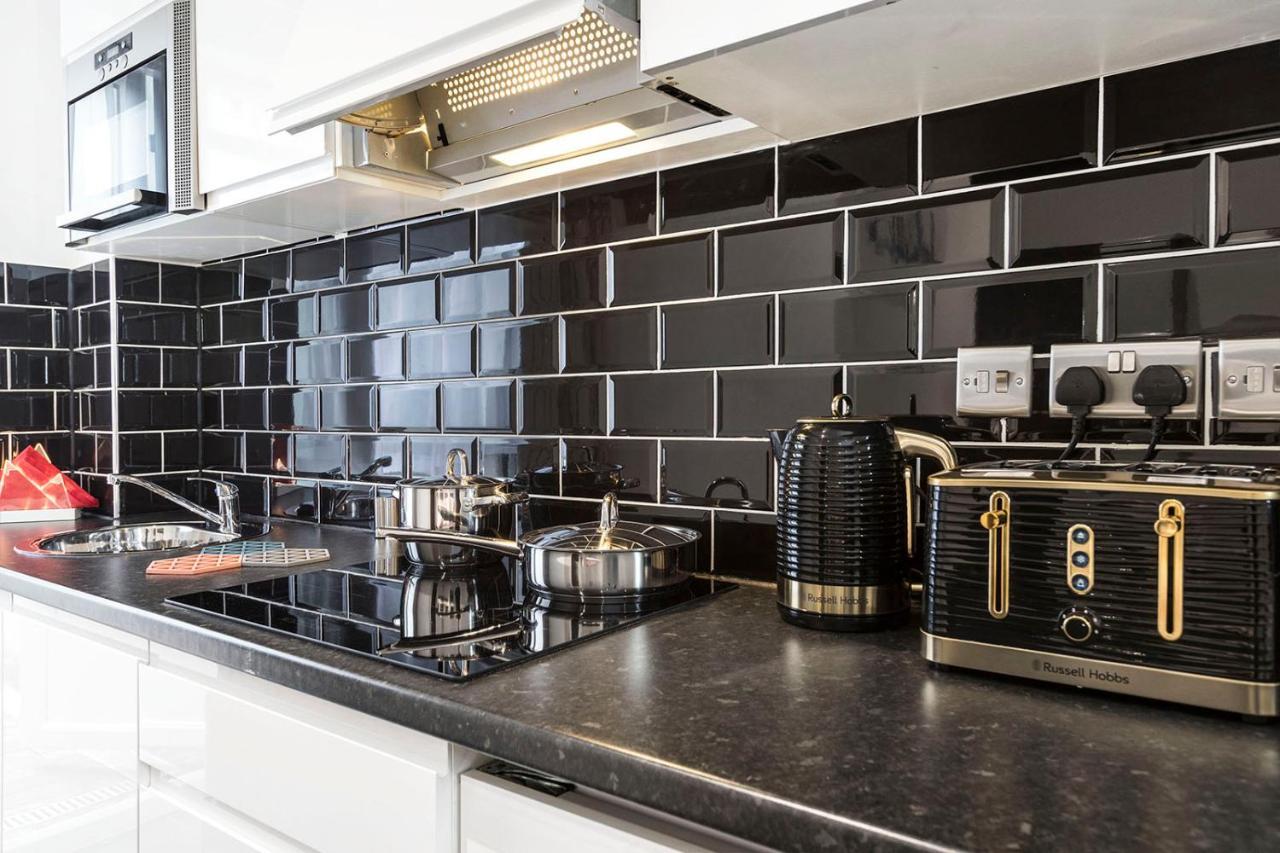 Oyo Orchid Apartments Илфорд Экстерьер фото